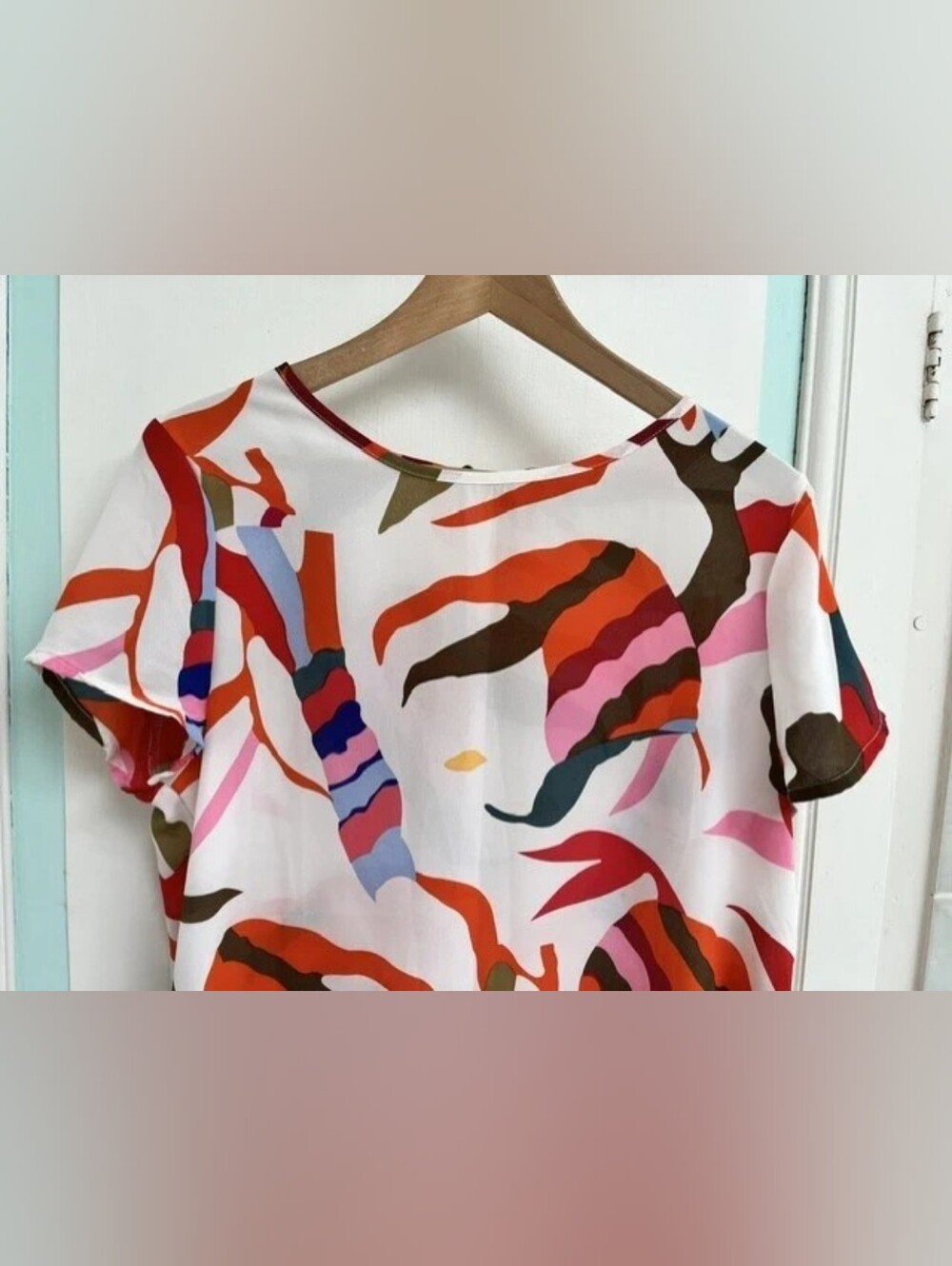 Abstract Multi-Color Short Sleeve Tee - Pink Multi - Picture 2 of 6